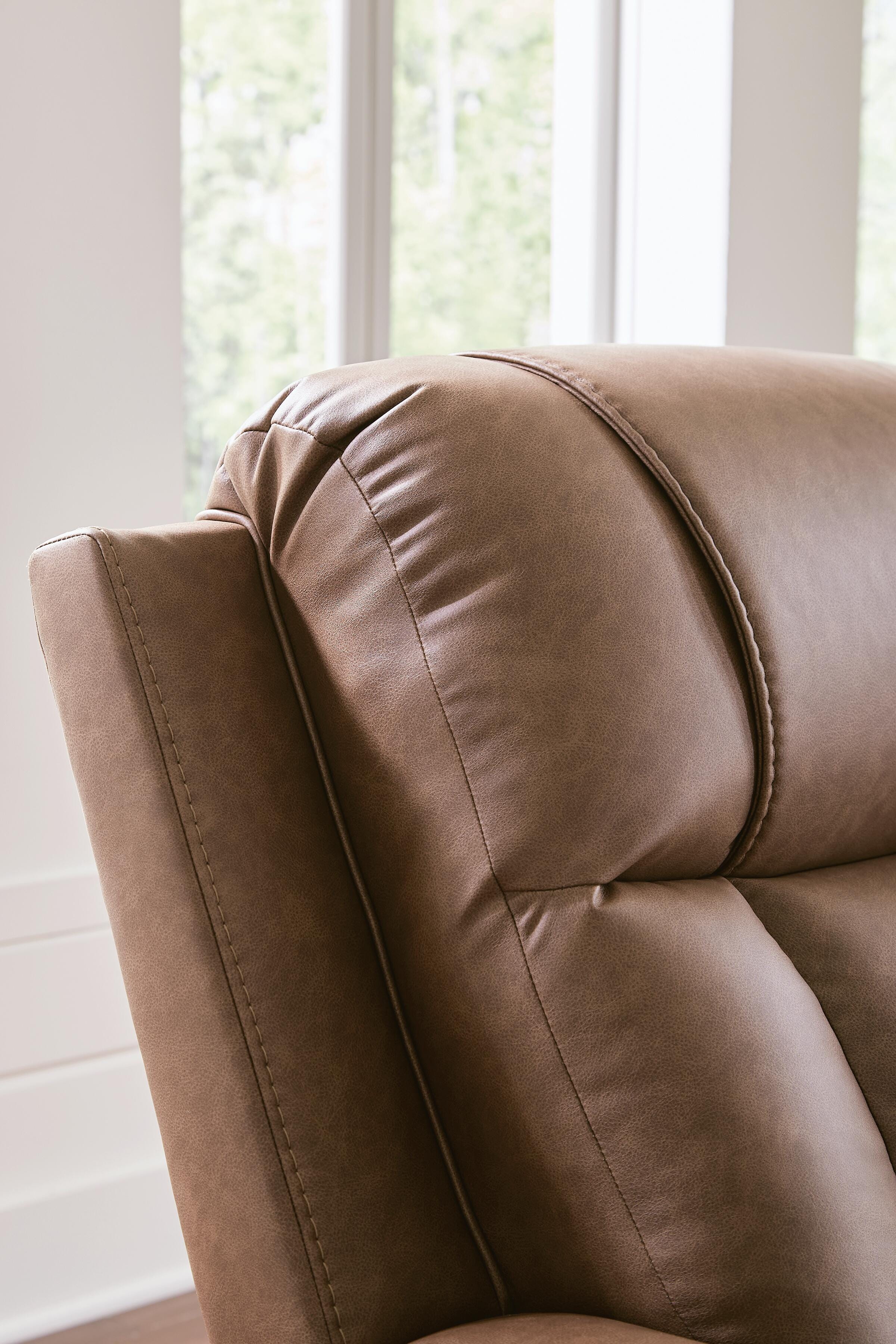Mackmenville Reclining Loveseat with Console - Romeo & Juliet Furniture (Warren,MI)