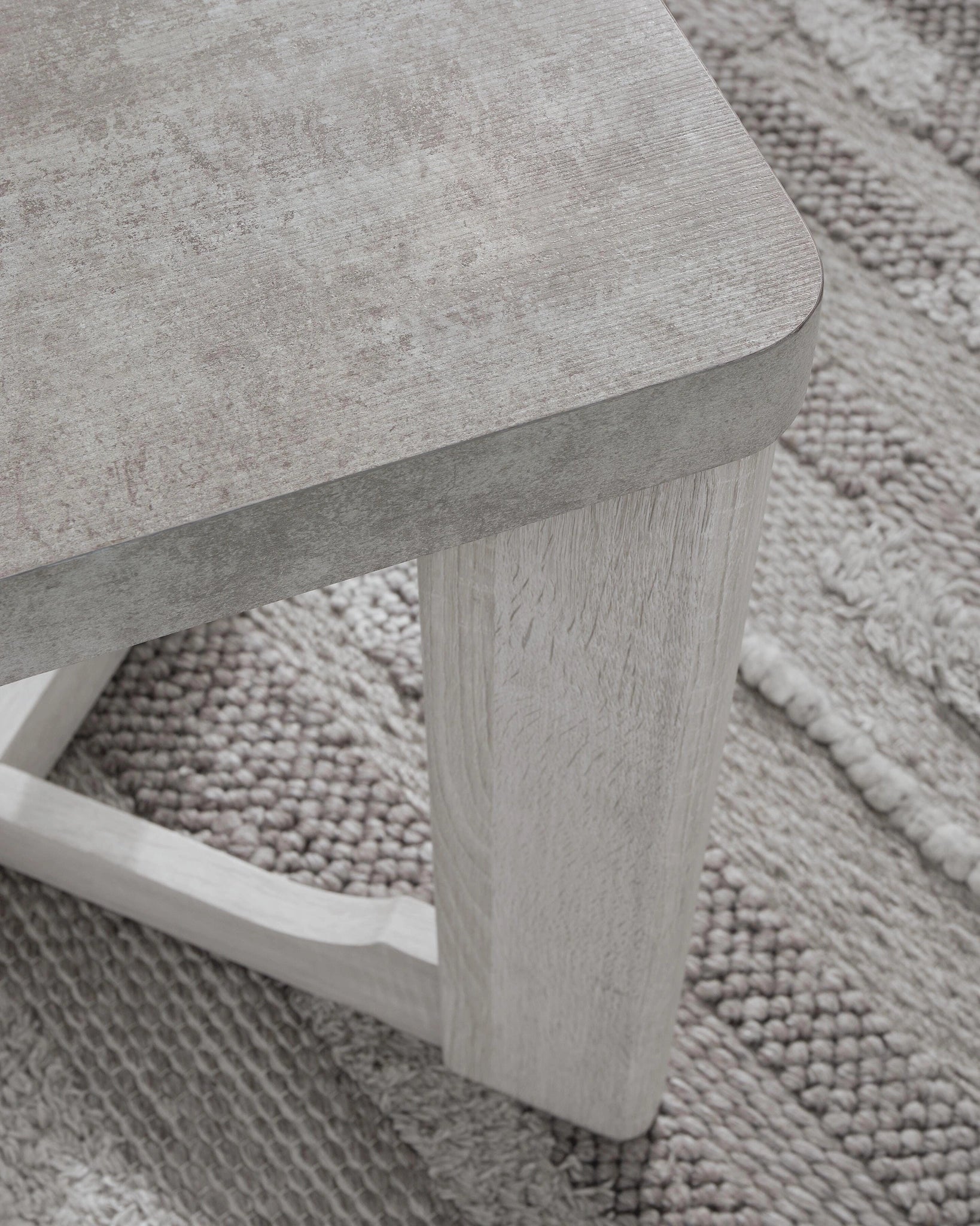 Garnilly Table (Set of 3)