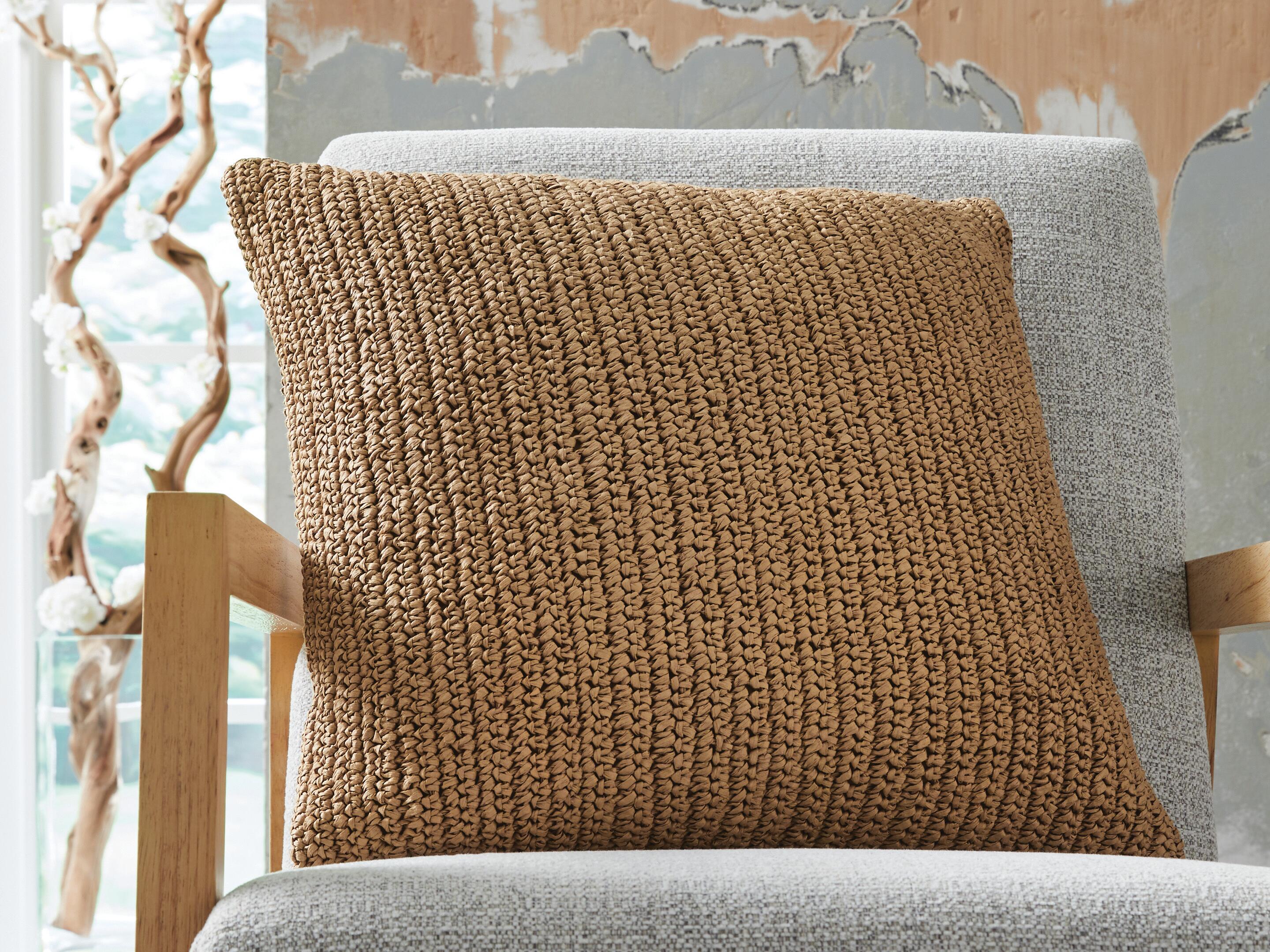 Habenvale Pillow (Set of 4)