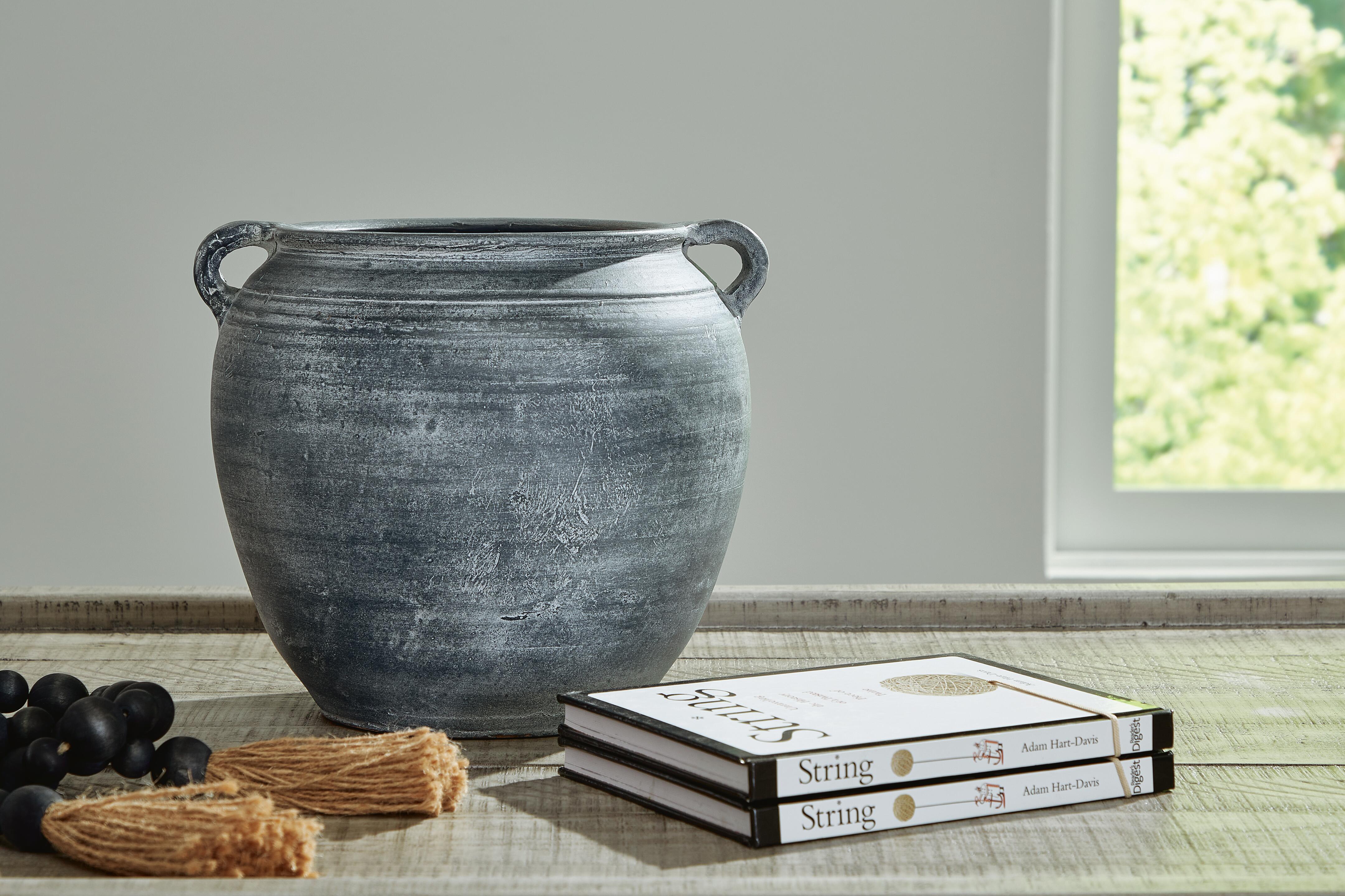 Meadie Vase - Romeo & Juliet Furniture (Warren,MI)
