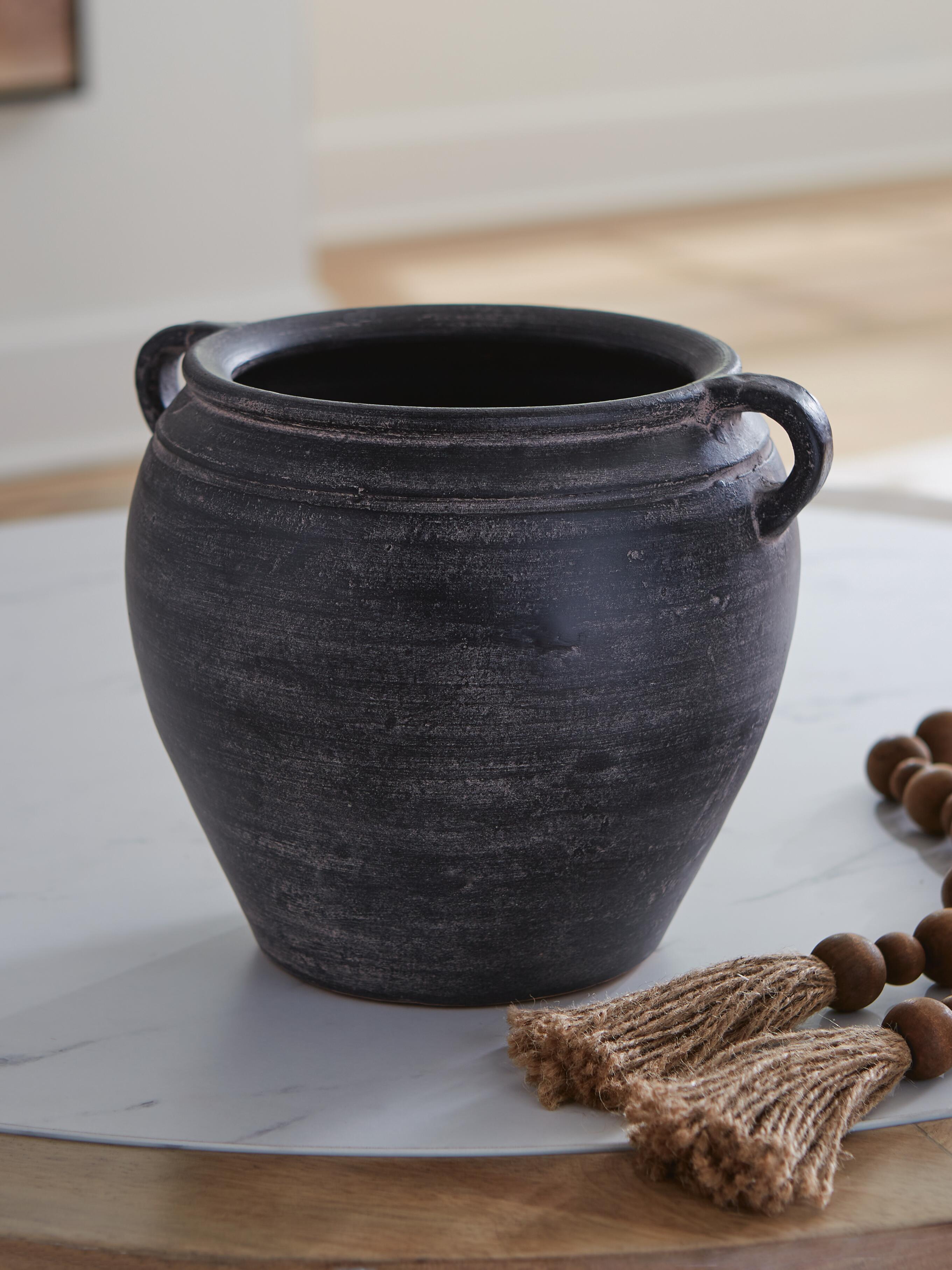 Meadie Vase - Romeo & Juliet Furniture (Warren,MI)