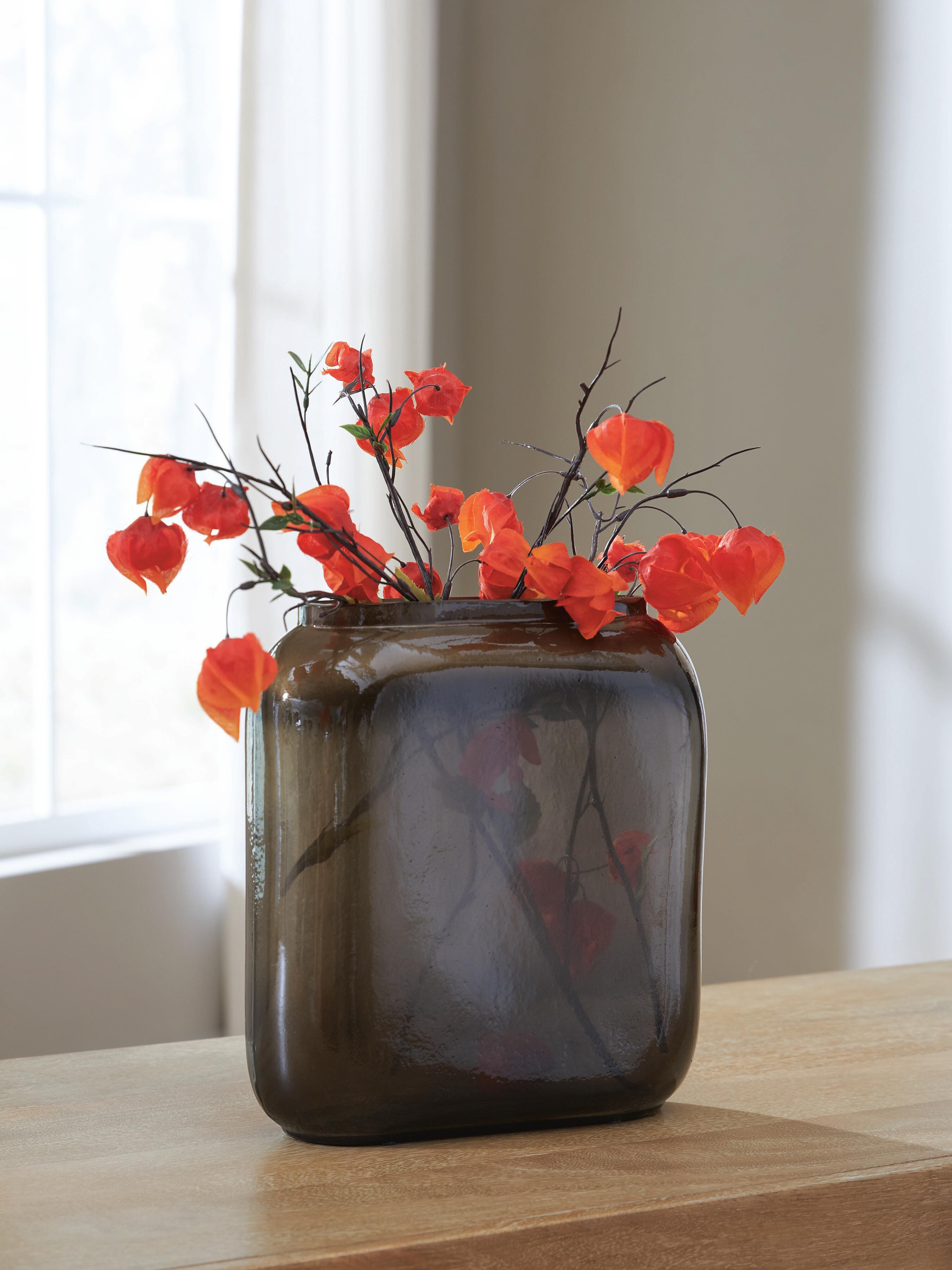 Sumner Vase - Romeo & Juliet Furniture (Warren,MI)