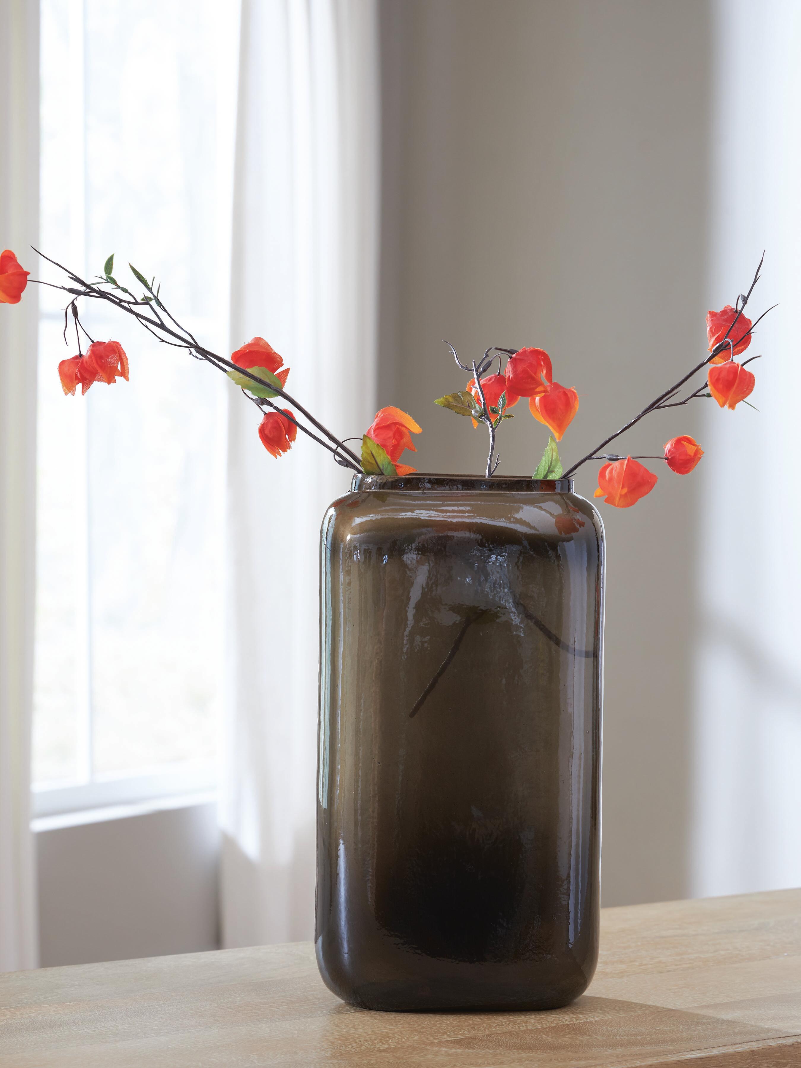 Sumner Vase - Romeo & Juliet Furniture (Warren,MI)