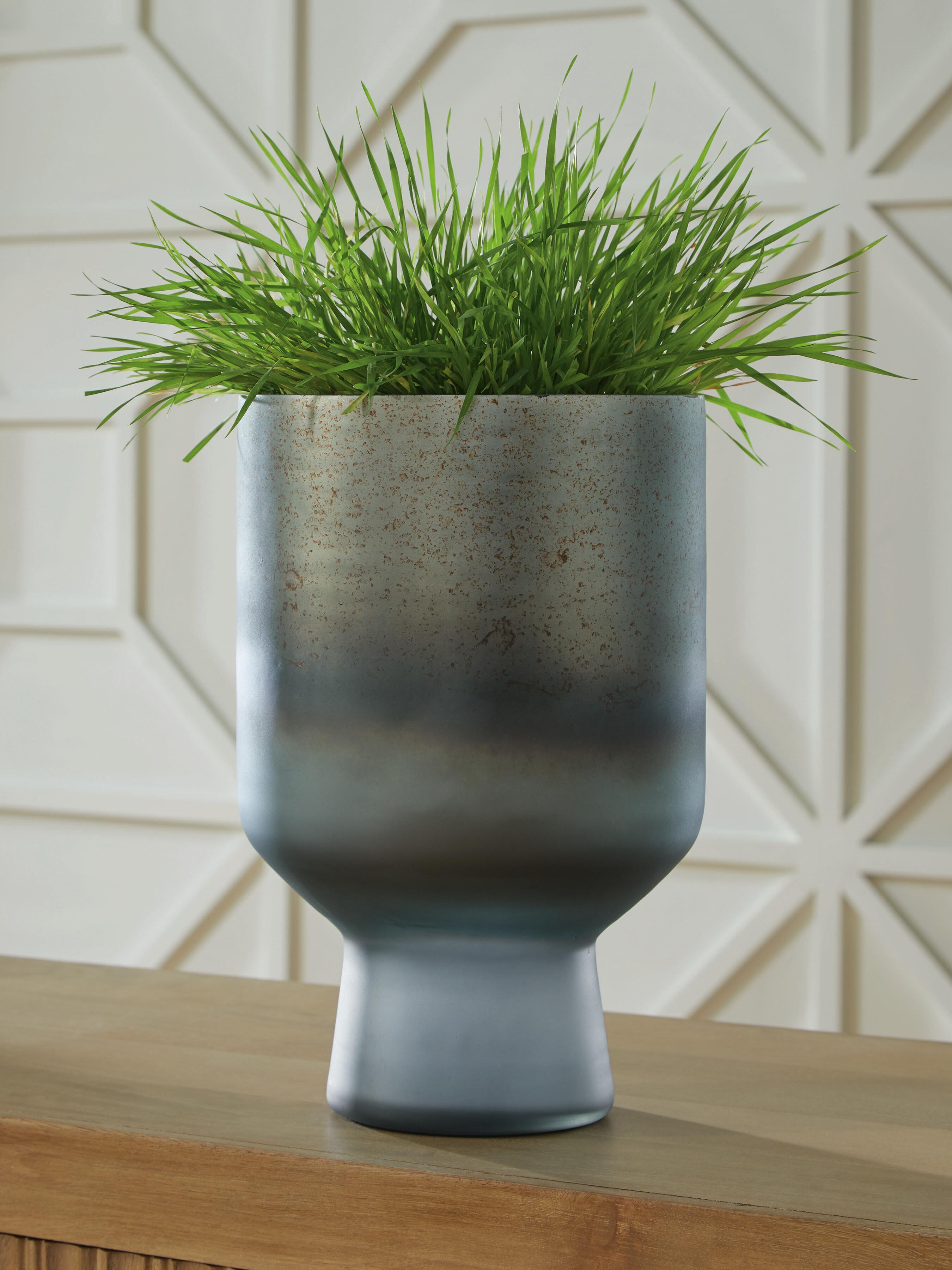 Pennmore Vase - Romeo & Juliet Furniture (Warren,MI)