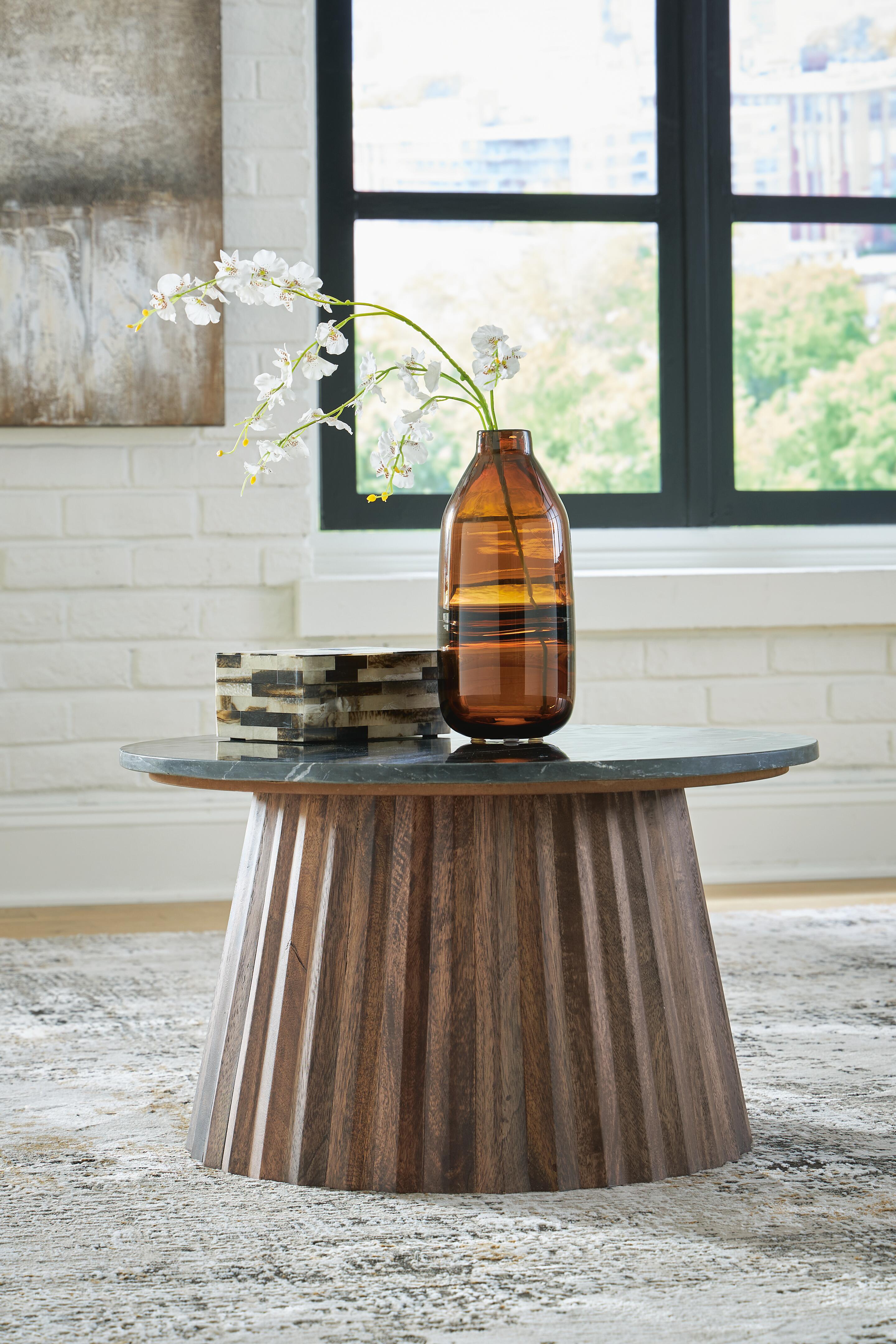 Ceilby Accent Coffee Table - Romeo & Juliet Furniture (Warren,MI)