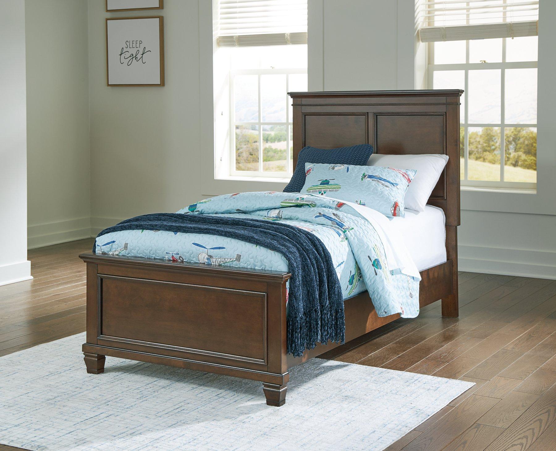 Danabrin Bed - Romeo & Juliet Furniture (Warren,MI)