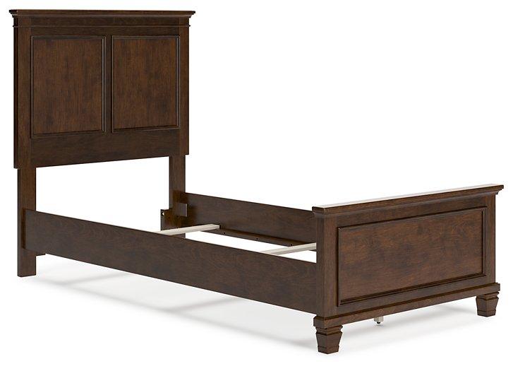 Danabrin Bed - Romeo & Juliet Furniture (Warren,MI)