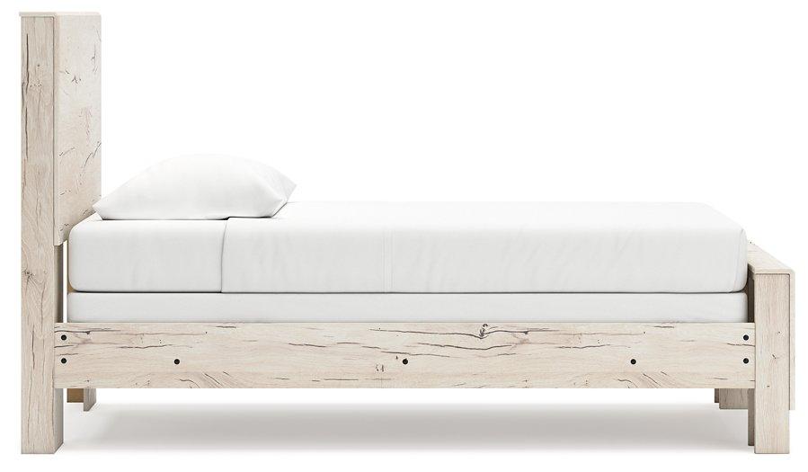 Lawroy Bed - Romeo & Juliet Furniture (Warren,MI)