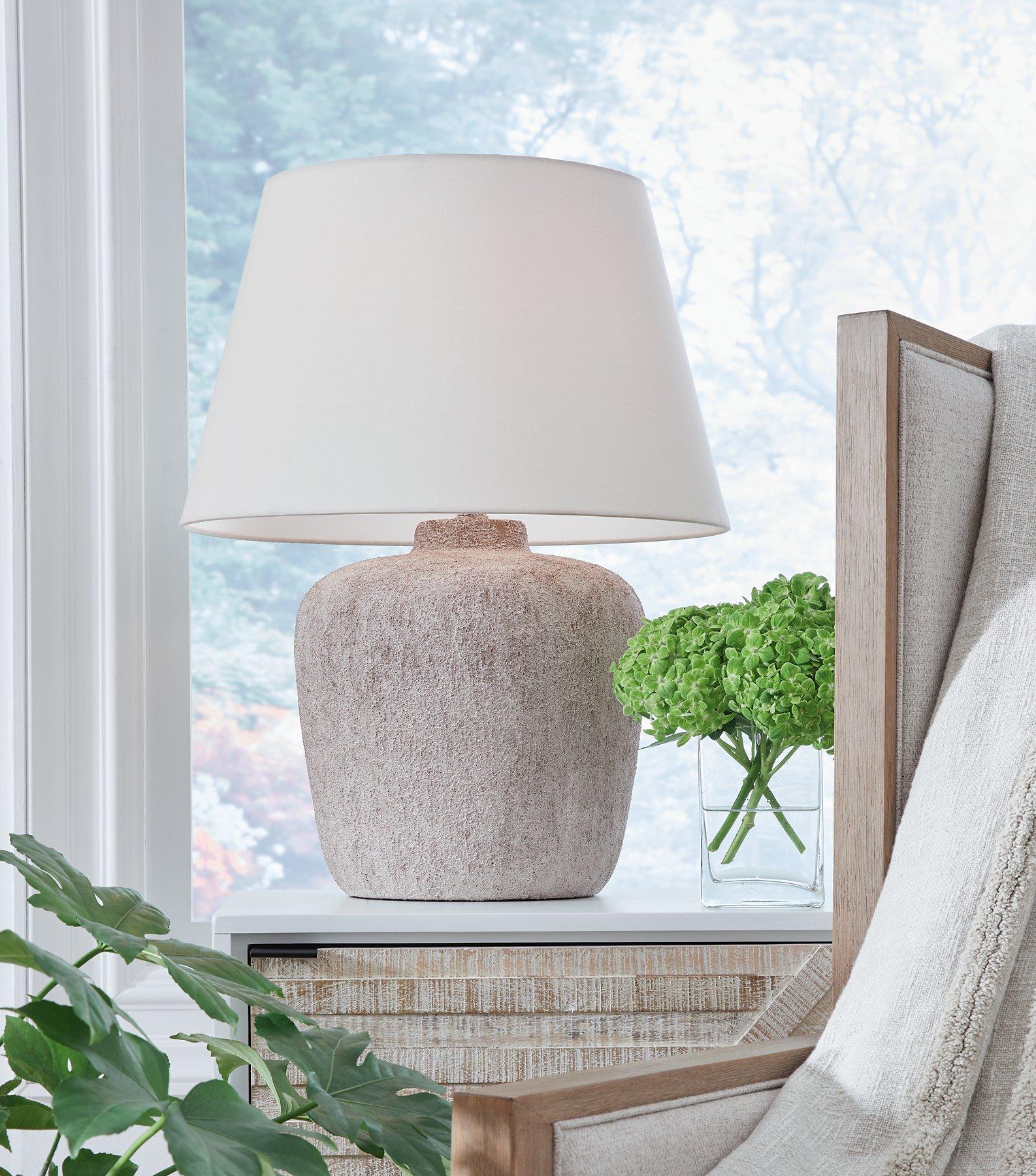 Danry Table Lamp - Romeo & Juliet Furniture (Warren,MI)