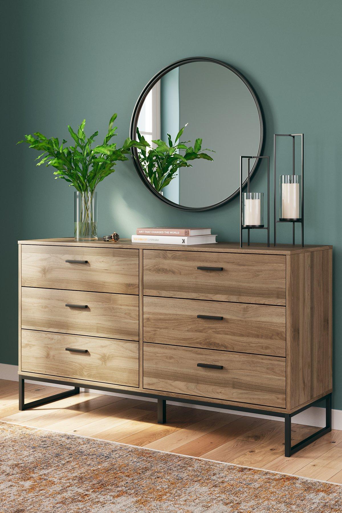 Deanlow Dresser - Romeo & Juliet Furniture (Warren,MI)
