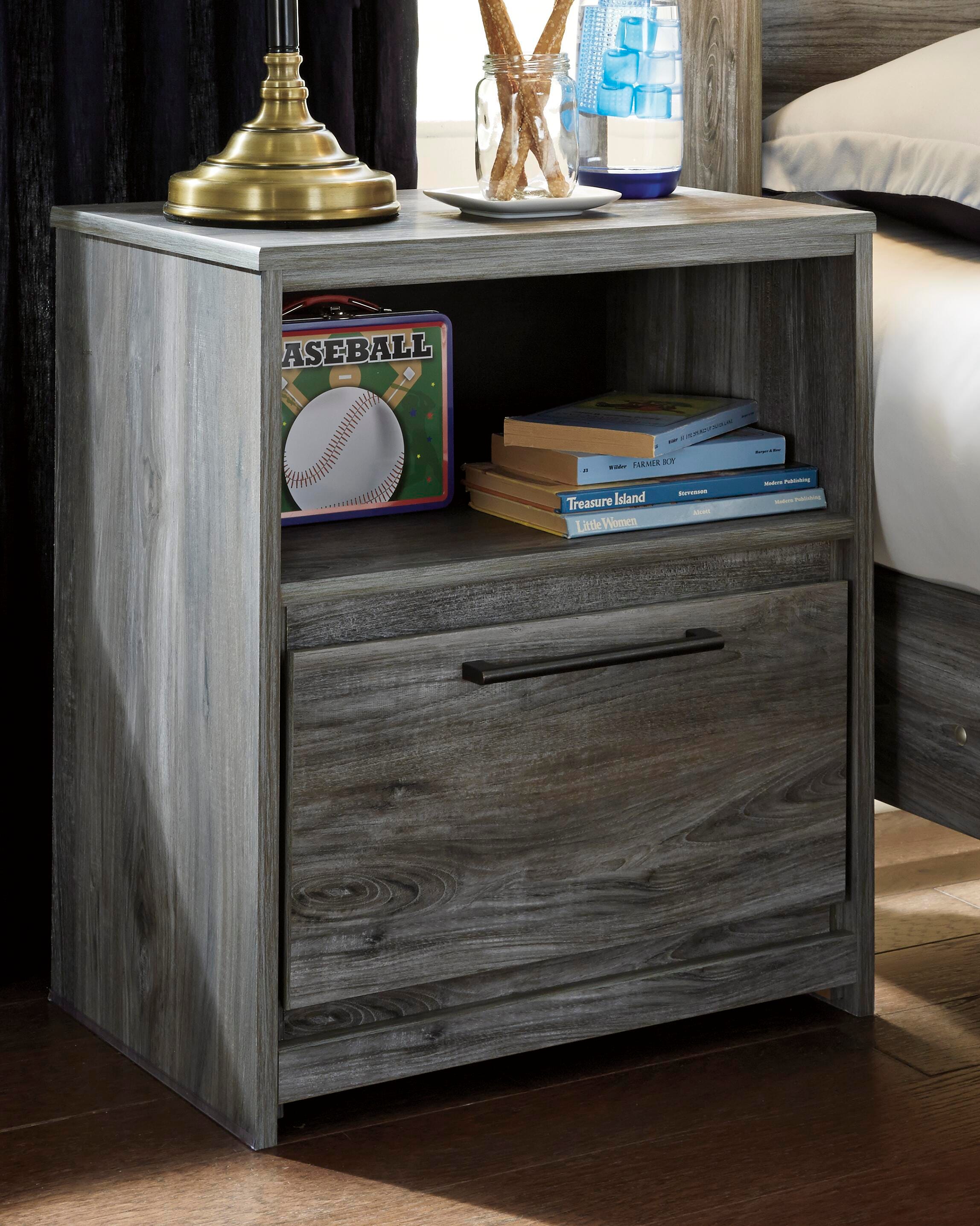 Baystorm Nightstand - Romeo & Juliet Furniture (Warren,MI)
