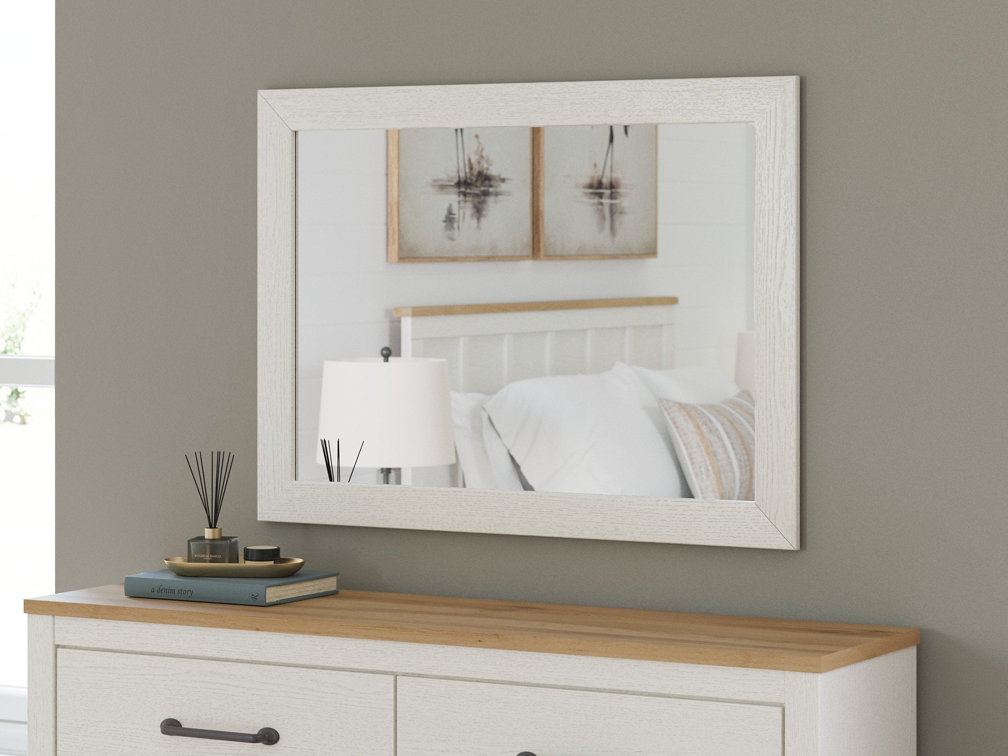 Linnocreek Bedroom Mirror - Romeo & Juliet Furniture (Warren,MI)
