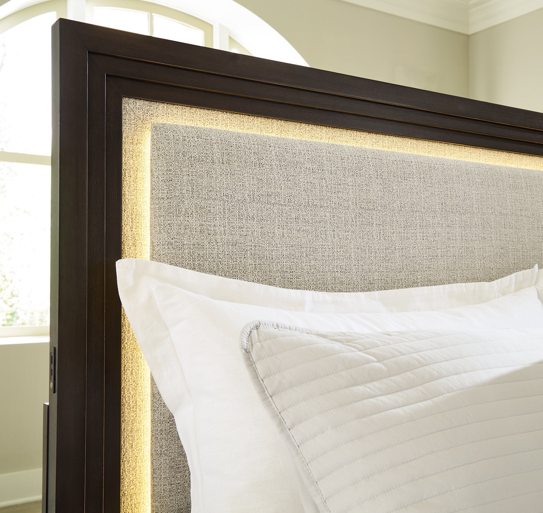 Neymorton Upholstered Bed - Romeo & Juliet Furniture (Warren,MI)