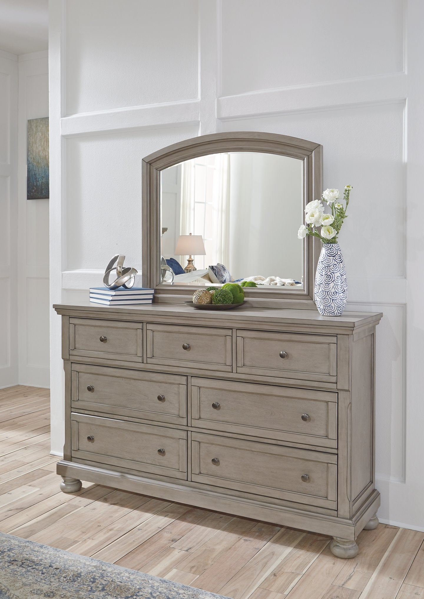 Lettner Dresser and Mirror - Romeo & Juliet Furniture (Warren,MI)