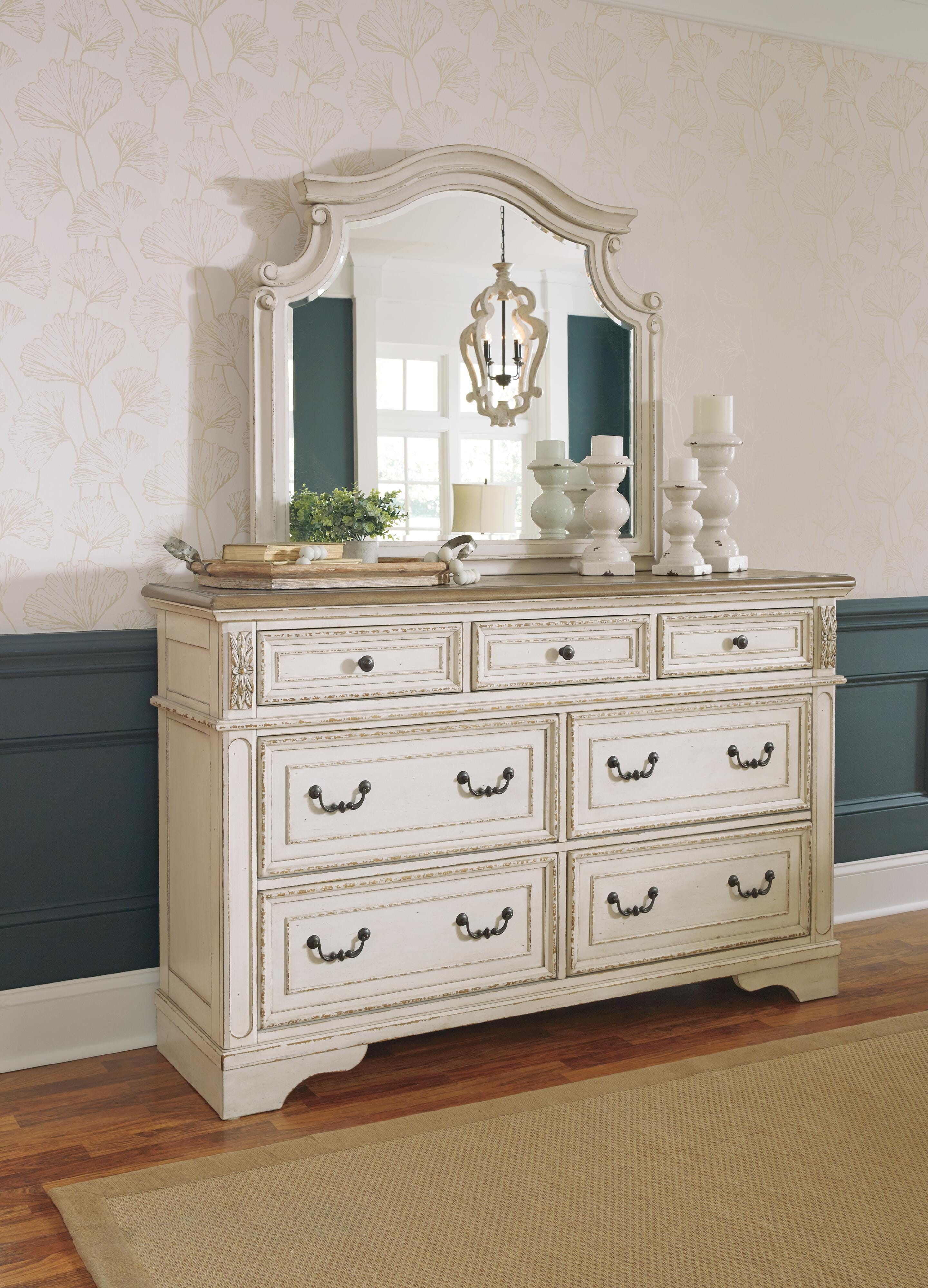 Realyn Bedroom Set - Romeo & Juliet Furniture (Warren,MI)