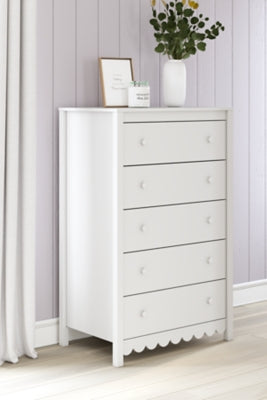 Hallityn Chest of Drawers - Romeo & Juliet Furniture (Warren,MI)