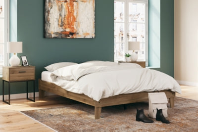 Deanlow Bed - Romeo & Juliet Furniture (Warren,MI)