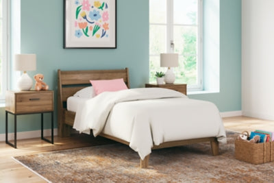 Deanlow Bed - Romeo & Juliet Furniture (Warren,MI)