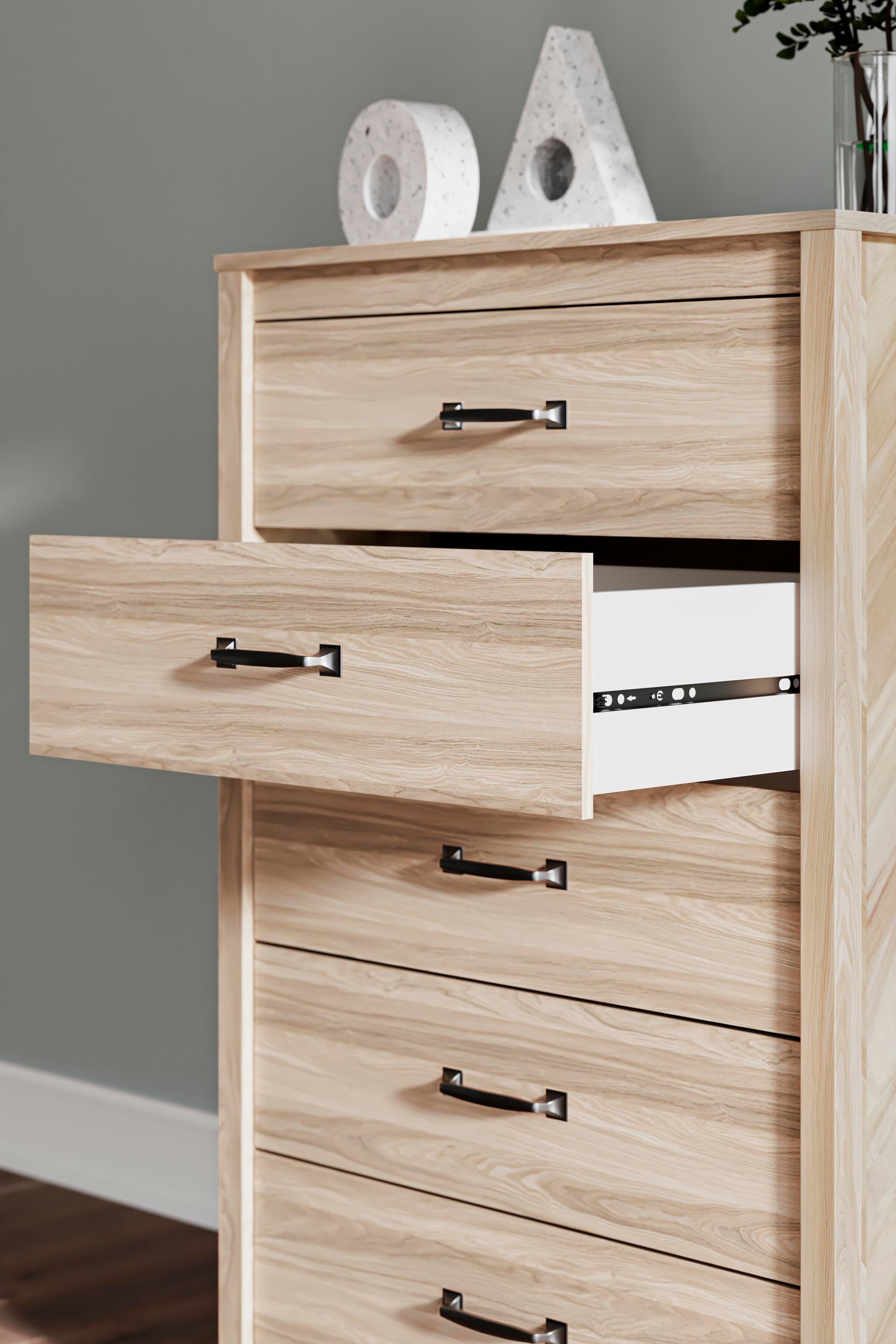 Battelle Chest of Drawers - Romeo & Juliet Furniture (Warren,MI)