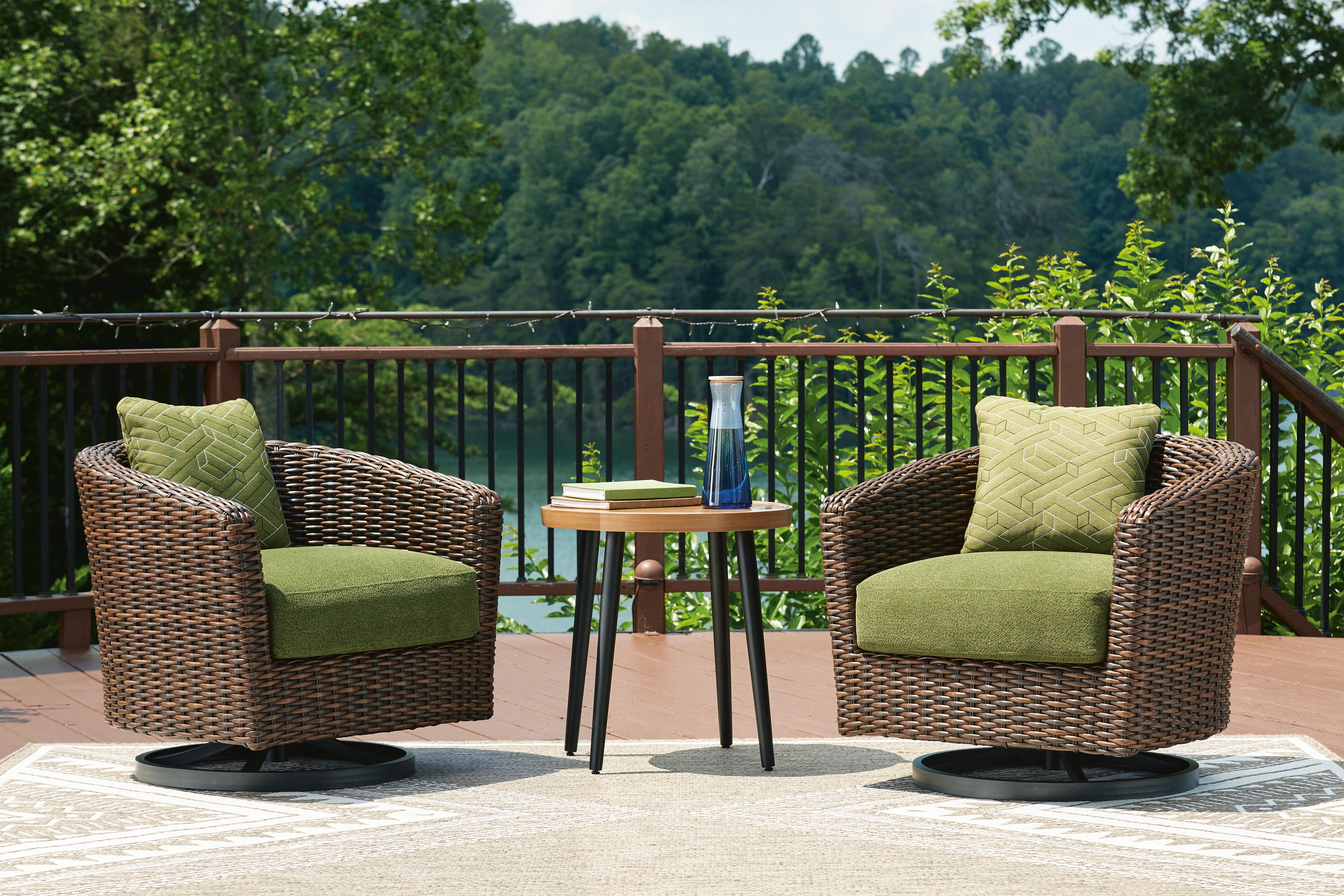 Horizon Hall Outdoor Package - Romeo & Juliet Furniture (Warren,MI)