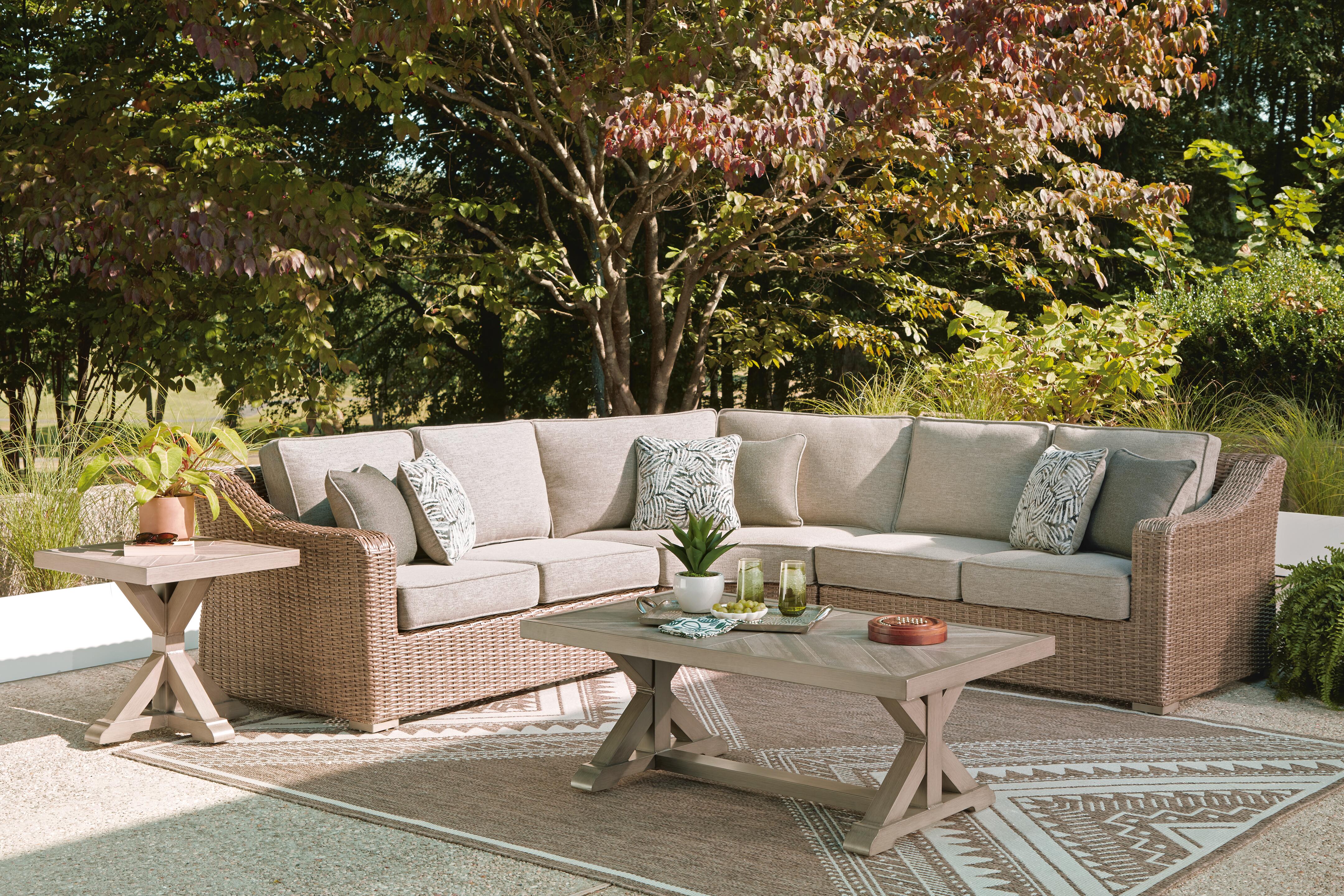 Laguna Heights Outdoor Sectional - Romeo & Juliet Furniture (Warren,MI)