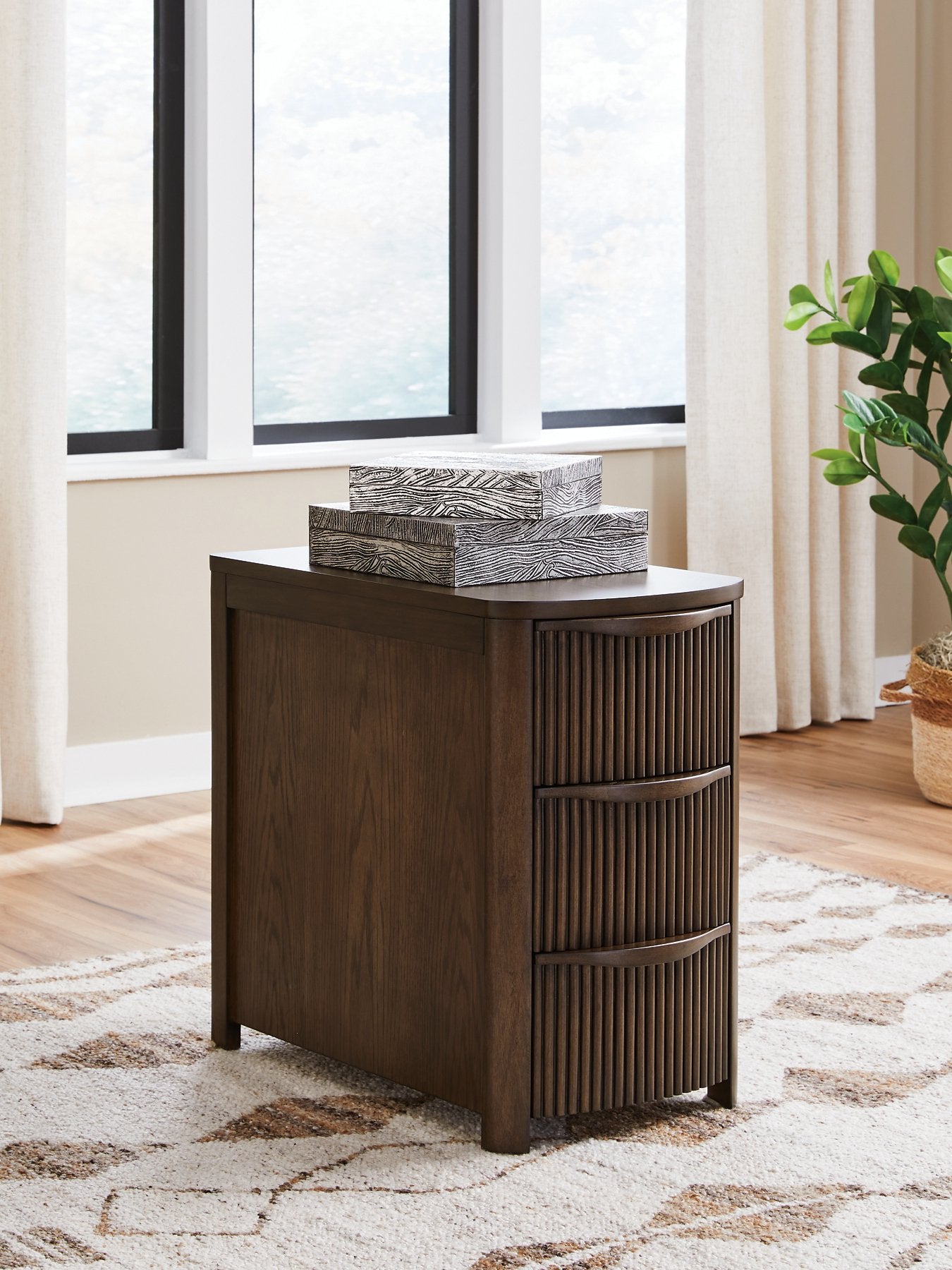 Camdill Chairside End Table - Romeo & Juliet Furniture (Warren,MI)
