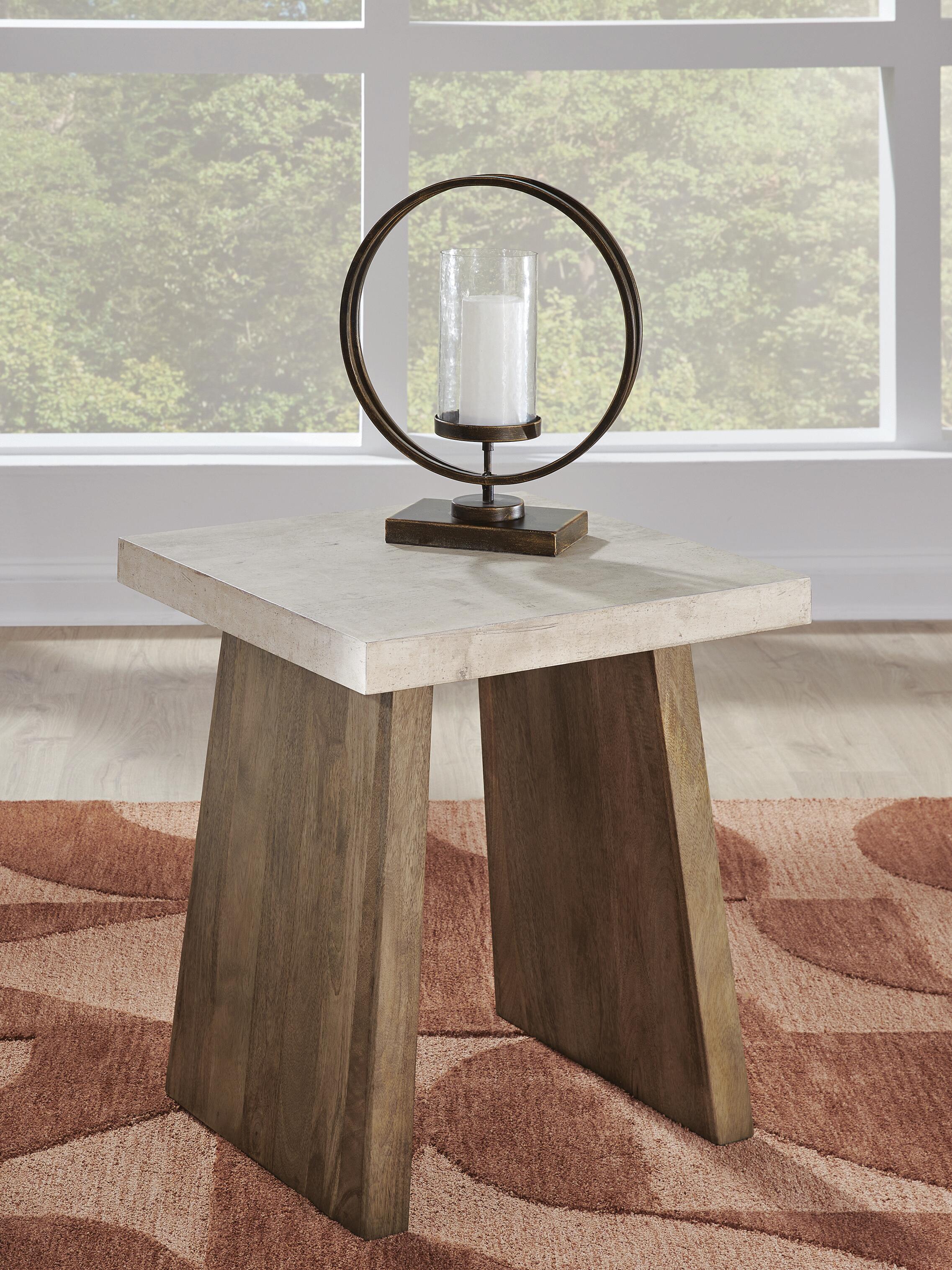 Brendalhouse End Table - Romeo & Juliet Furniture (Warren,MI)
