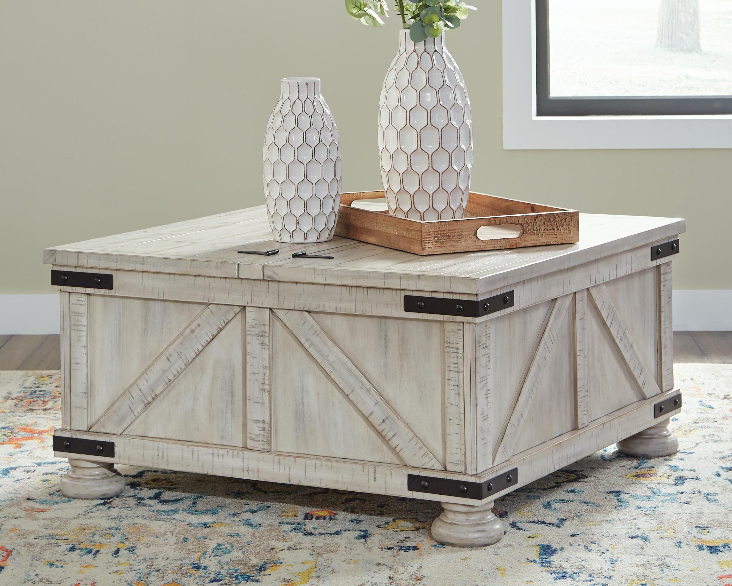 Carynhurst Coffee Table - Romeo & Juliet Furniture (Warren,MI)