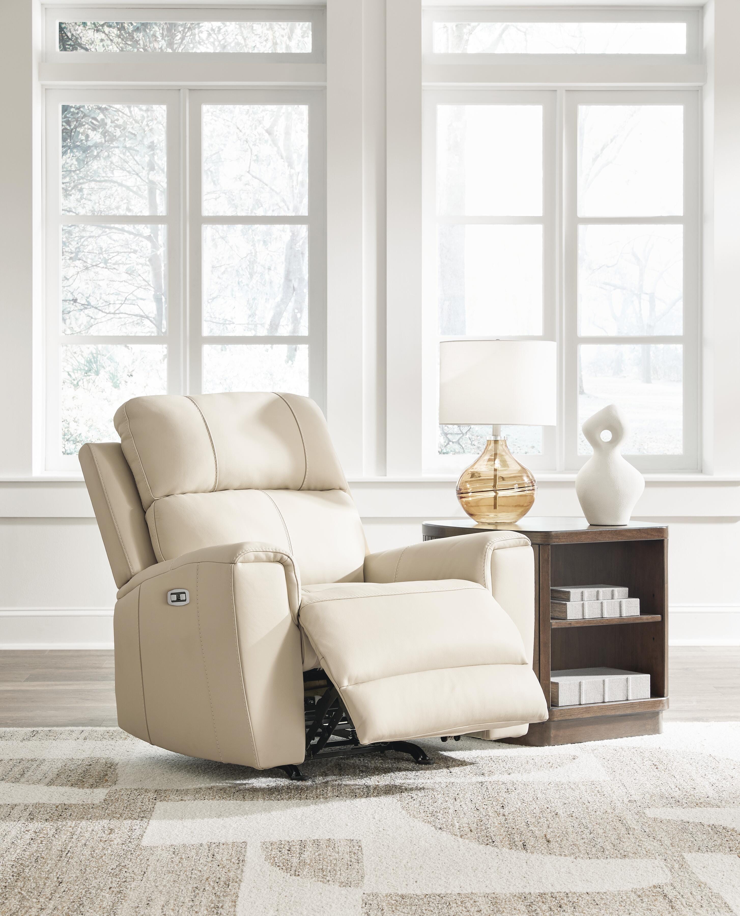 Dahlmoore Power Recliner - Romeo & Juliet Furniture (Warren,MI)